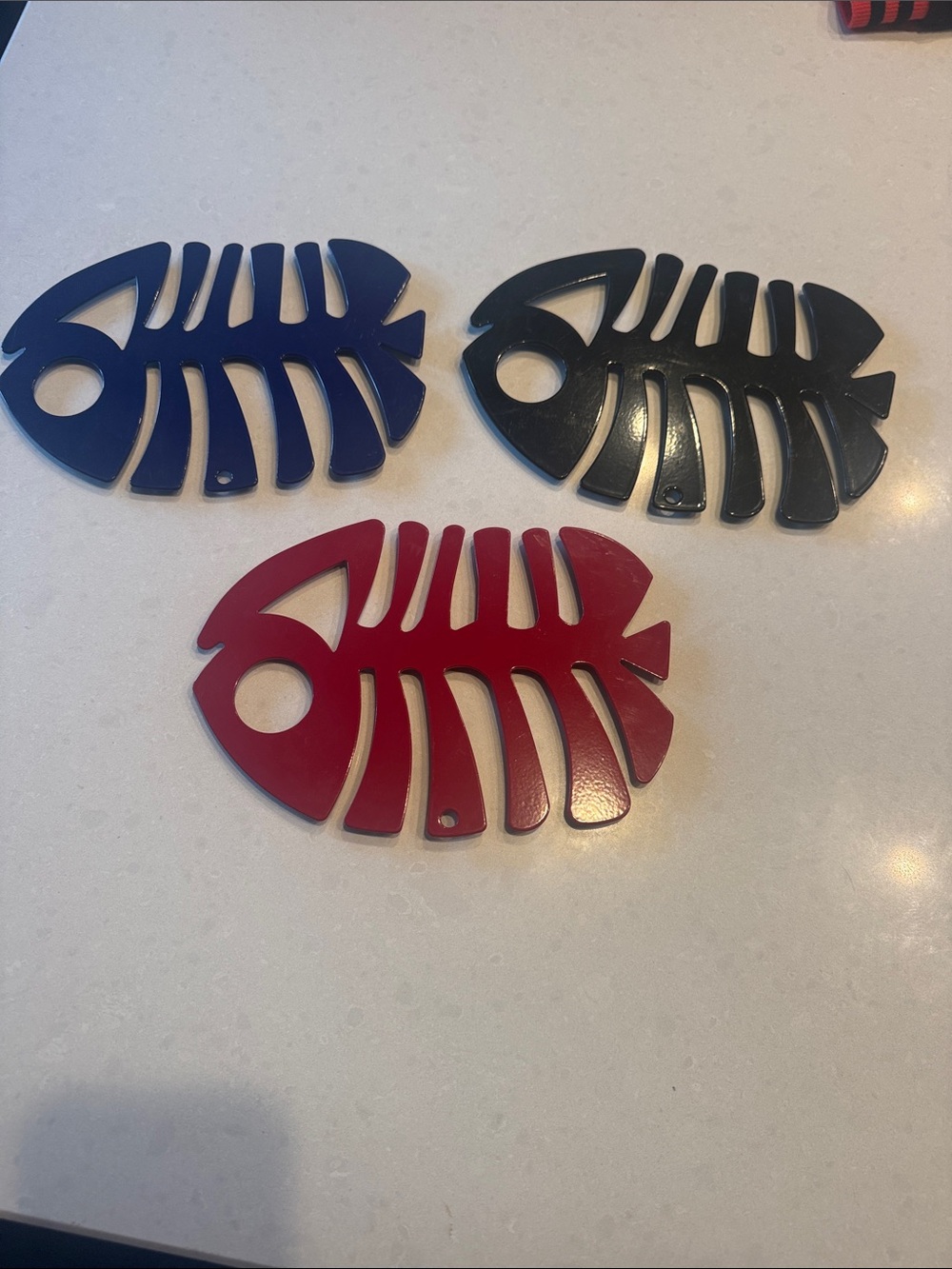 Decorative Fishbone Aquarium trivets - Red, Blue, Black